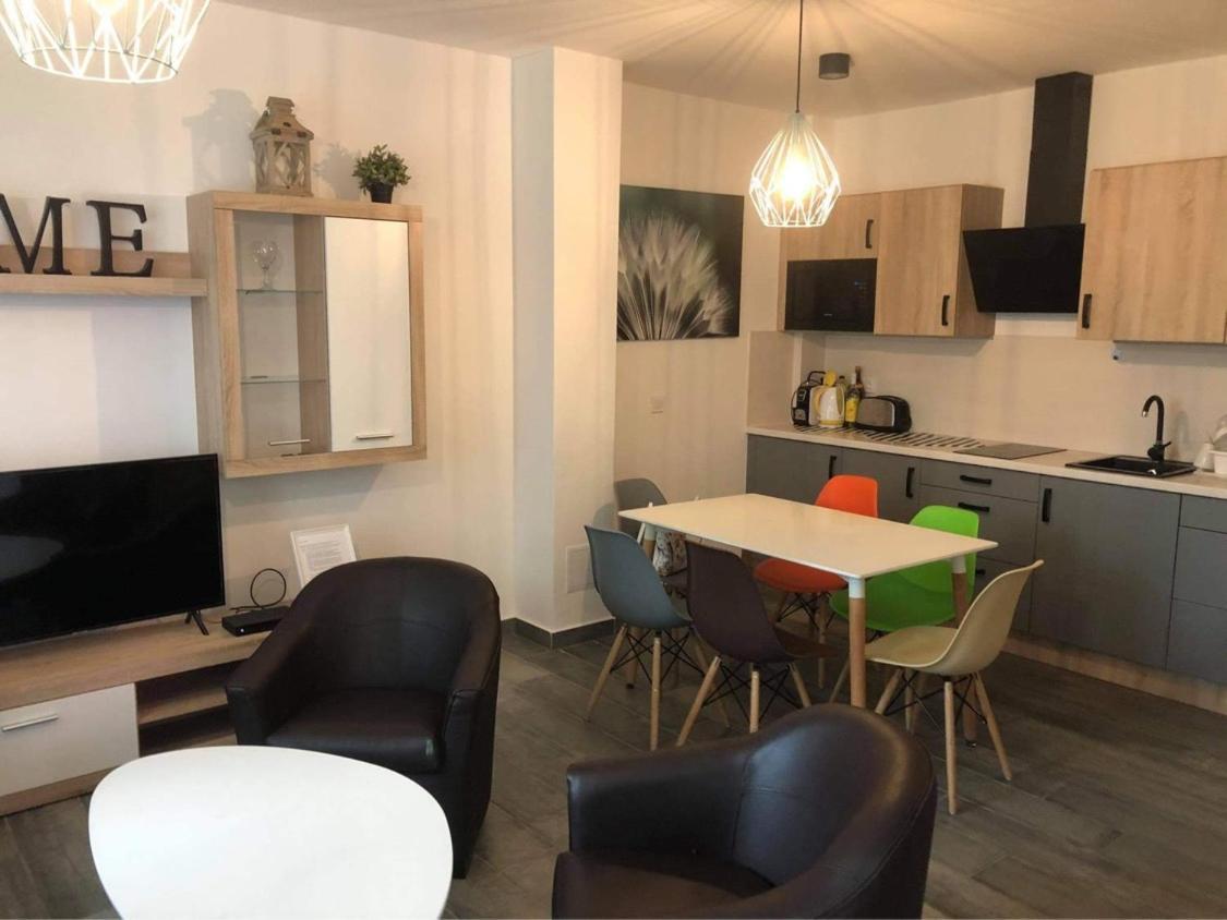 LIDO nappali + 3 háló apartman Balatonlelle Exterior foto