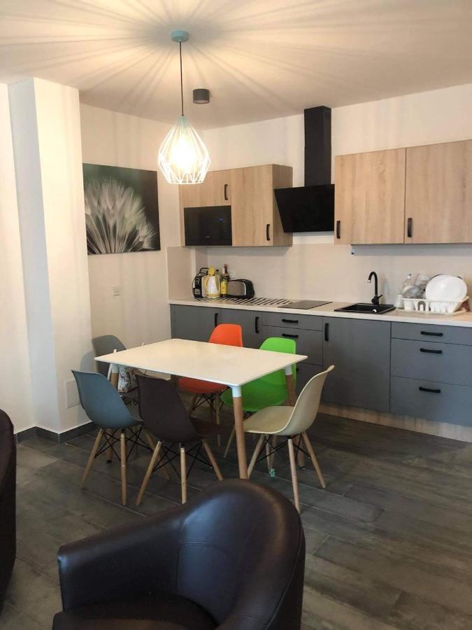 LIDO nappali + 3 háló apartman Balatonlelle Exterior foto